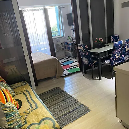 Affordable Staycation Near Airport