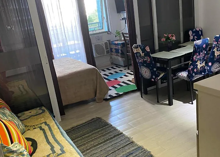 Affordable Staycation Near Airport *